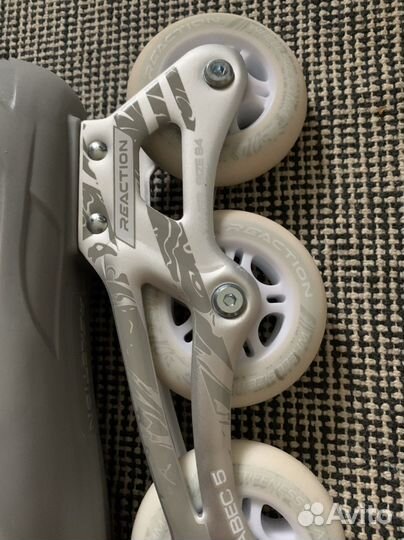 Роликовые коньки