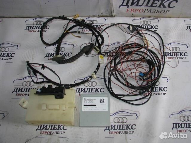 Камера заднего вида VW Tiguan 2007-2011