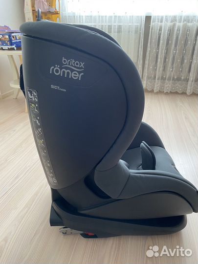 Автокресло britax romer trifix2 i size