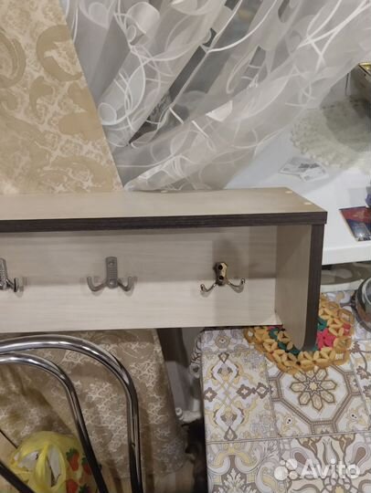 Вешалка в прихожую