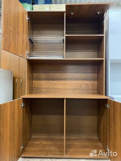 Буфет полуоткрытый в цвете орех