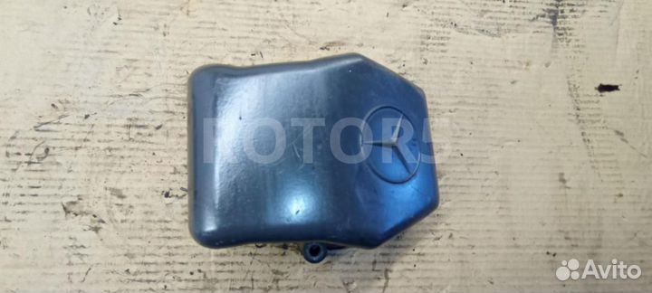 Клапанная крышка Mercedes-Benz Actros (MP1) 1999