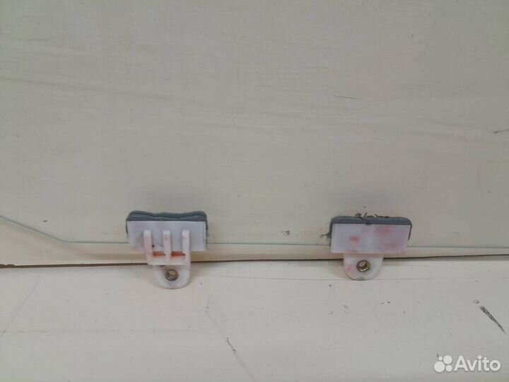 Стекло двери передней левой Nissan Almera Classic