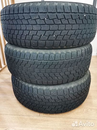 Hankook Nordik IS RW08 225/60 R17