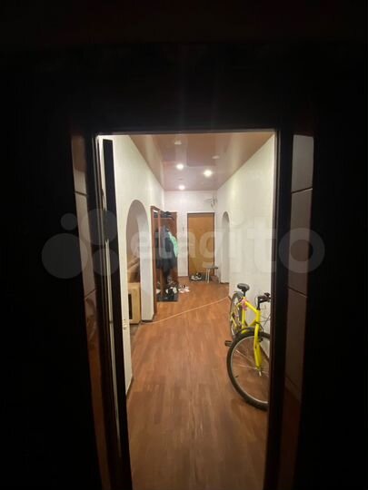 4-к. квартира, 112 м², 1/10 эт.