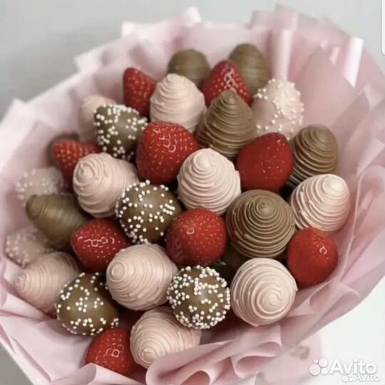 Клубника в шоколаде на 8 марта