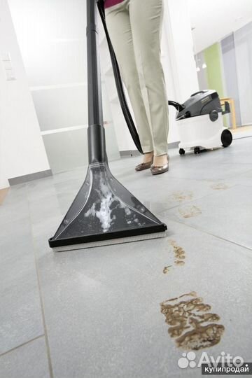 Моющий пылесос Karcher SE 6.100