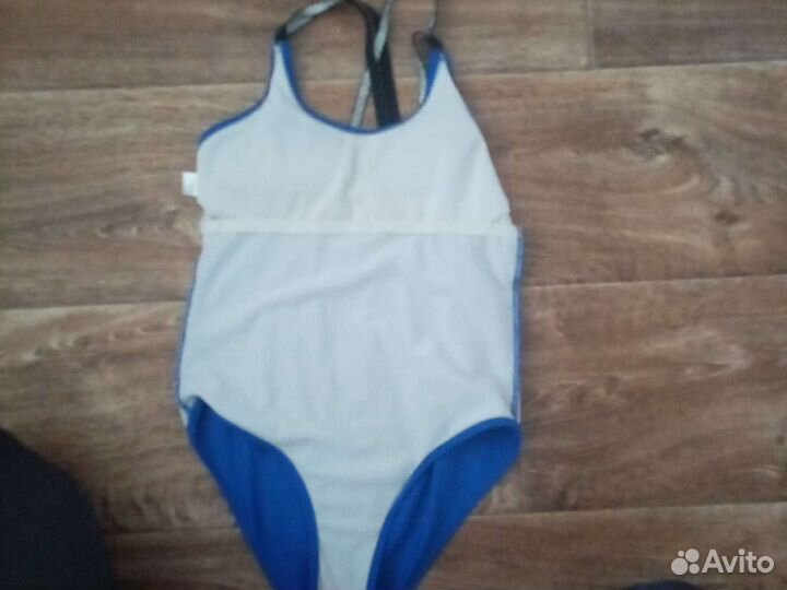Купальник для девочки 36-38 р. стрейчевый