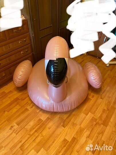 Надувной фламинго