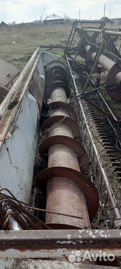 Жатка на комбайн нива