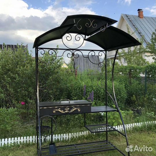 Мангал с крышей