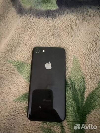 iPhone 8, 128 ГБ