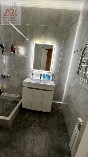 2-к. квартира, 73,4 м², 9/9 эт.