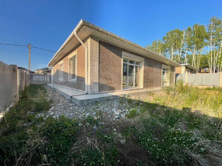 Дом 190 м² на участке 7,5 сот.