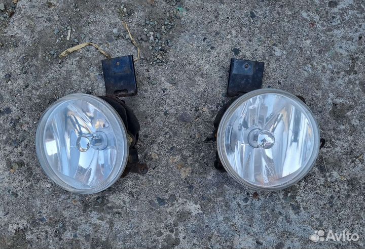Фара противотуманная в бампер