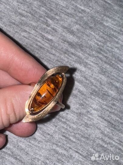 Кольцо с янтарем СССР