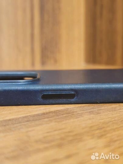 Чехол на iPhone 13 pro кожаный