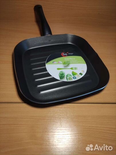 Сковорода гриль новая