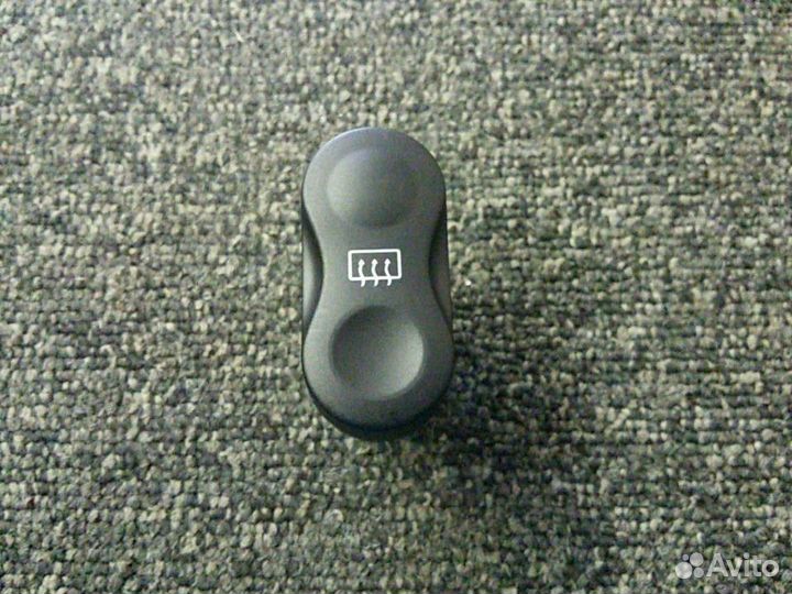 Кнопка включения обогрева заднего стекла Renault