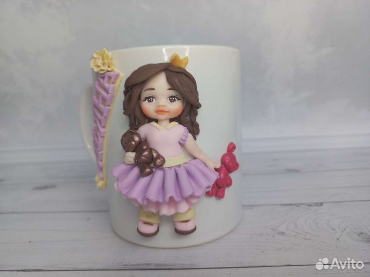 Кружка с декором из полимерной глины