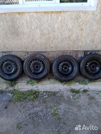 Bridgestone Blizzak DM-V1 15/9 R15