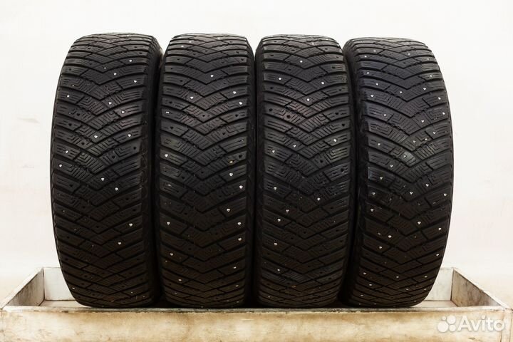 Goodyear UltraGrip Ice Arctic SUV 225/65 R17 102T