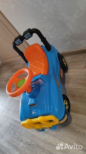 Машинка-каталка, толокар