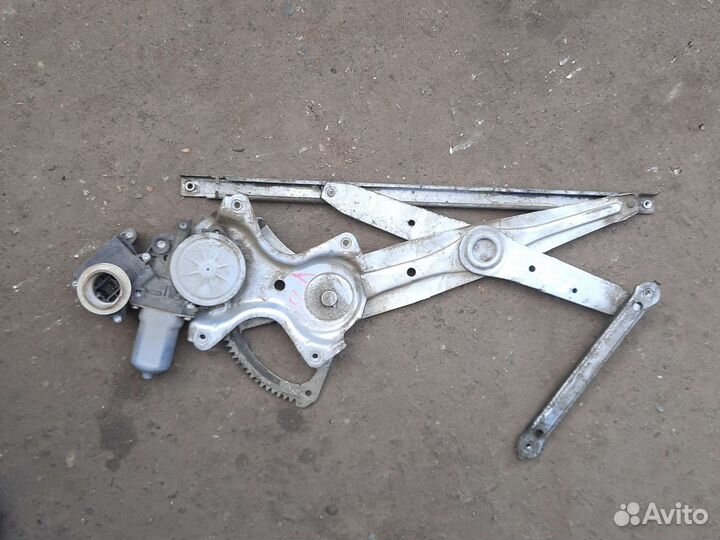 Стеклоподъемник передний левый Toyota Corolla E150