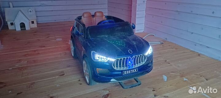 Детский электромобиль бу