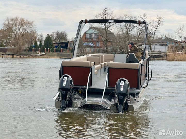 Катамаран моторный Pontoon 6.5