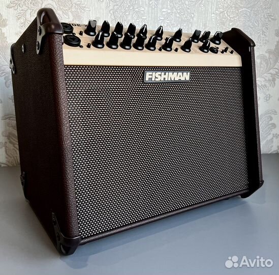 Комбоусилитель Fishman LoudBox Artist