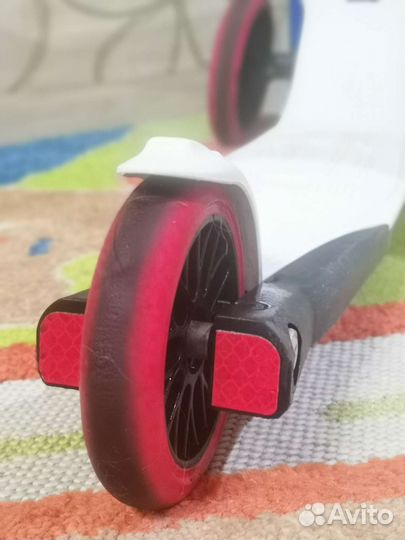 Самокат из серии 