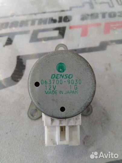 Мотор заслонки печки toyota celsior UCF20 UCF21 06