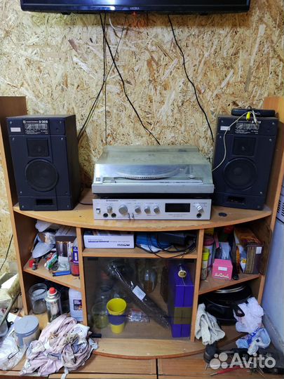 Виниловый проигрыватель усилитель акустика