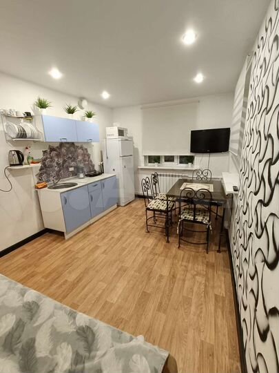 2-к. квартира, 52 м², 1/2 эт.