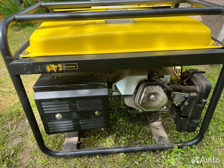 Бензиновый генератор