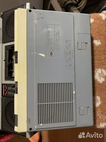 Кассетный магнитофон