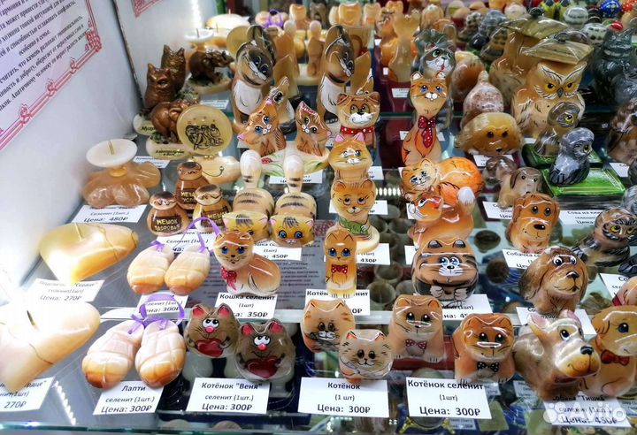 Фигурки из селенита, сувениры