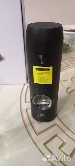 Солонка и перечница