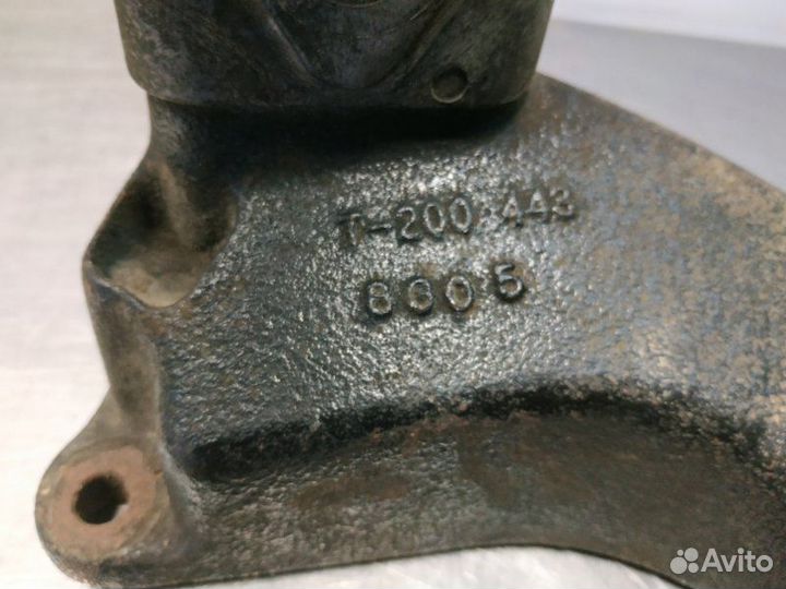 Кронштейн опоры двигателя передний левый Chevrolet