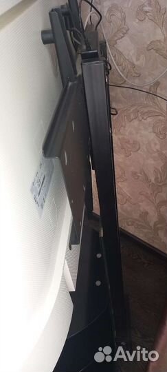 Кронштейн для тв со стеклянными полочками