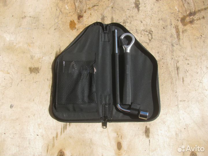 Набор инструмента буксировочный крюк Lexus IS GS