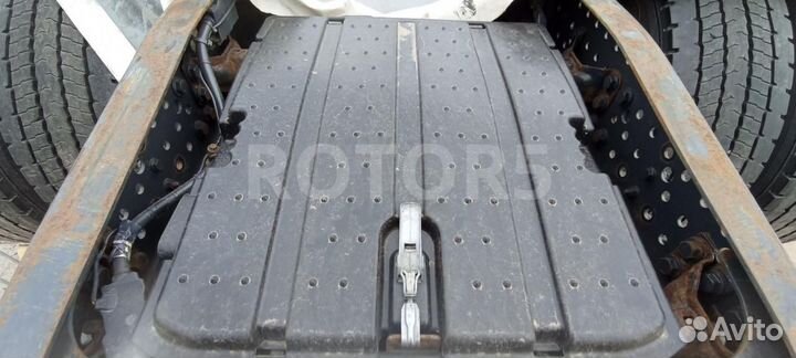 Крышка аккумулятора Mercedes-Benz Actros 4 (MP4)