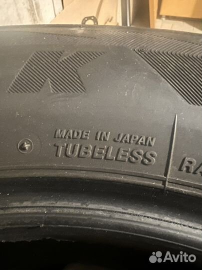 Bridgestone Blizzak DM-V1 225/60 R17 99S