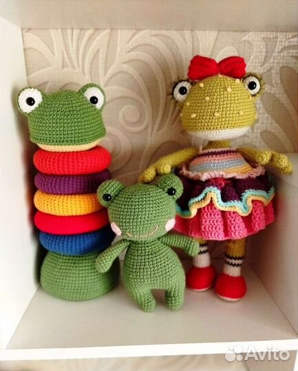Вязаная лягушка