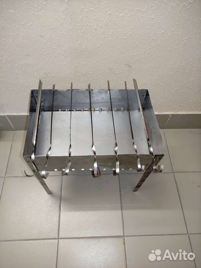 Продаю мангал сборный с шампурами новый