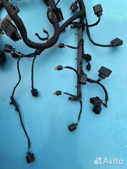 Жгут проводов моторного отсека 03F971612