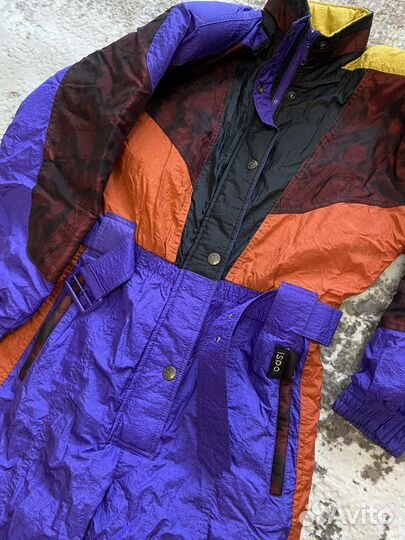 Горнолыжный комбинезон