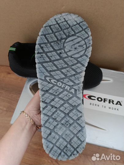 Новые рабочие кроссовки cofra monti