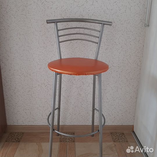 Барный стул